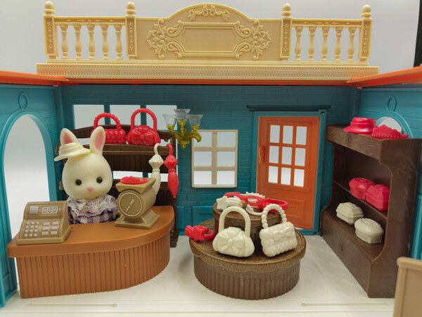 Sharktoys Koala Town Кукольный домик с мебелью и куклой фигуркой животного Магазин бутик