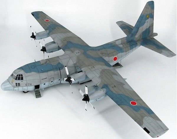 Звезда Сборная модель Американский военно-транспортный самолет С-130Н