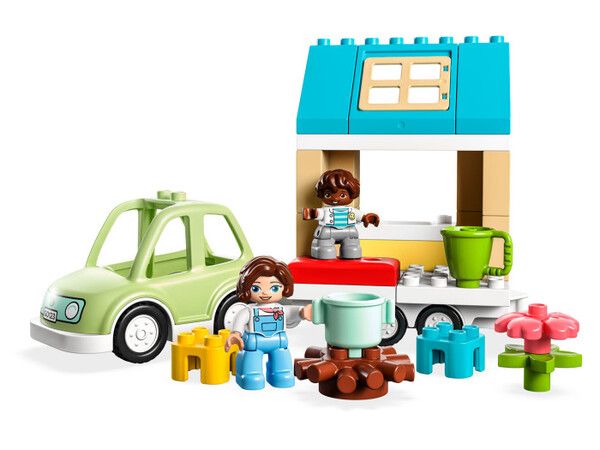 Конструктор Lego Duplo Семейный дом на колесах (31 деталь)
