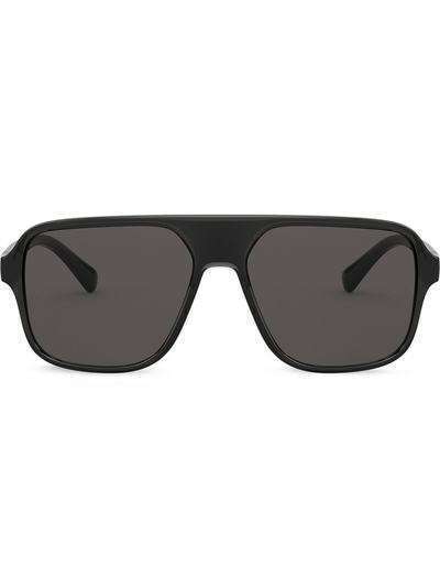 Dolce & Gabbana Eyewear солнцезащитные очки в квадратной оправе с тисненым логотипом