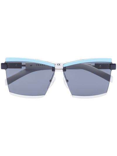 Prada Eyewear солнцезащитные очки Duple в прямоугольной оправе