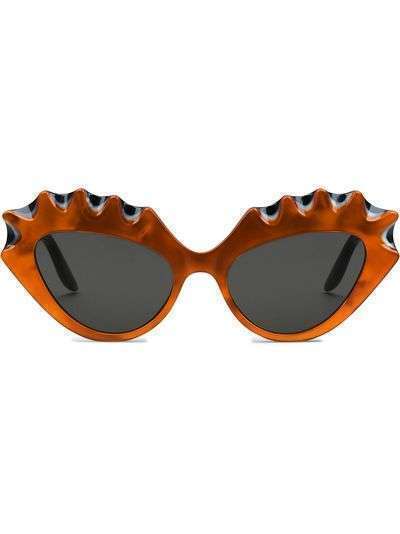 Gucci Eyewear солнцезащитные очки в оправе 'кошачий глаз' с логотипом GG