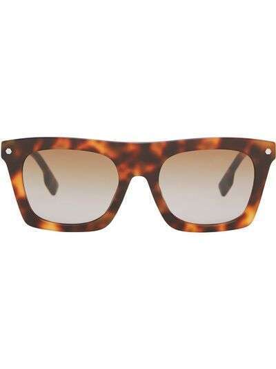 Burberry солнцезащитные очки с отделкой Icon Stripe