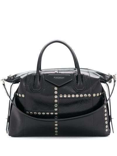 Givenchy сумка Antigona среднего размера с заклепками