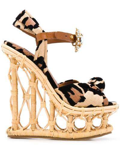 Dolce & Gabbana босоножки на танкетке с леопардовым принтом