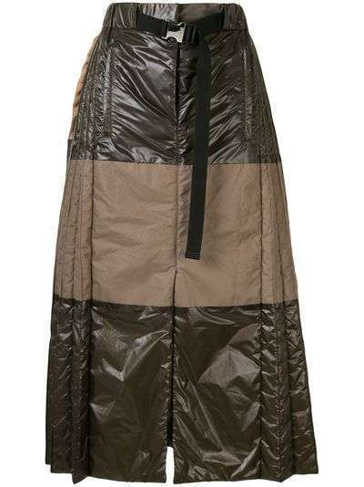 Sacai плиссированная юбка в стиле колор-блок