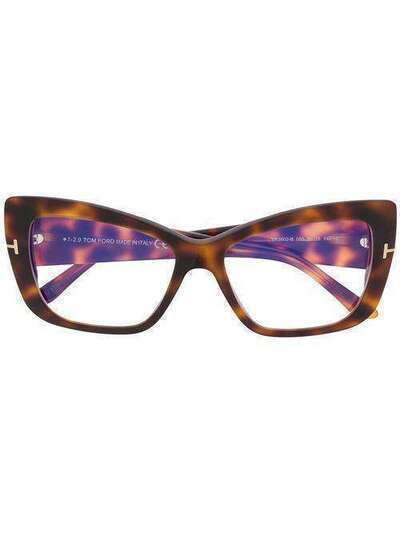 Tom Ford Eyewear массивные солнцезащитные очки FT5602B56055