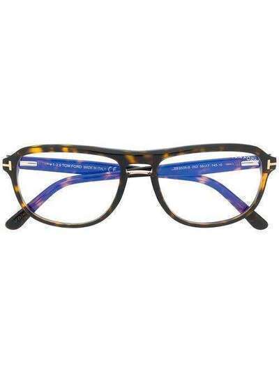 Tom Ford Eyewear очки в овальной оправе TF5538B