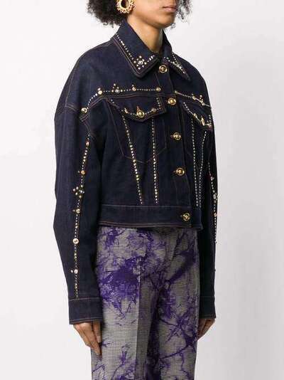 Versace укороченная джинсовая куртка с заклепками A85716A232843
