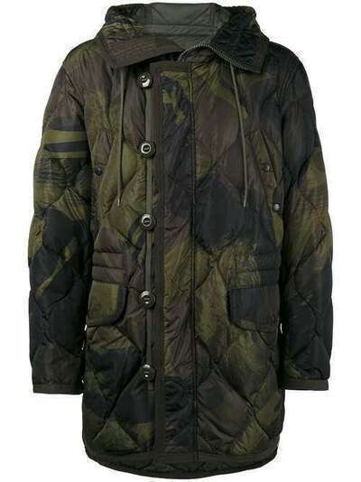 Moncler куртка 'Gaillon' с перьевым наполнителем с камуфляжным принтом 42315055399Y
