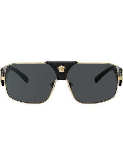 Versace Eyewear солнцезащитные очки в прямоугольной оправе VE2207Q100287