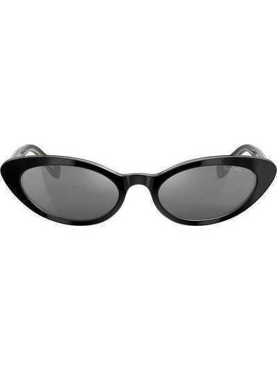 Miu Miu Eyewear солнцезащитные очки в оправе 'кошачий глаз' MU09US2AF175