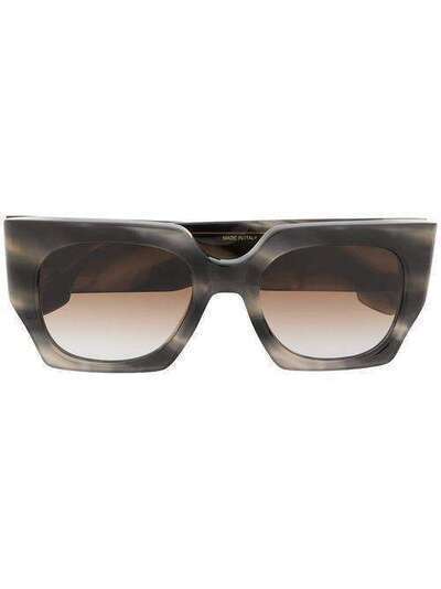 Victoria Beckham солнцезащитные очки в квадратной оправе черепаховой расцветки VB608S037