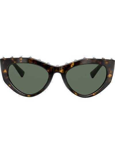 Valentino Eyewear солнцезащитные очки черепаховой расцветки с заклепками VA4060500271