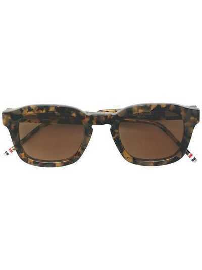 Thom Browne Eyewear солнцезащитные очки с эффектом черепашьего панциря TBS4124802