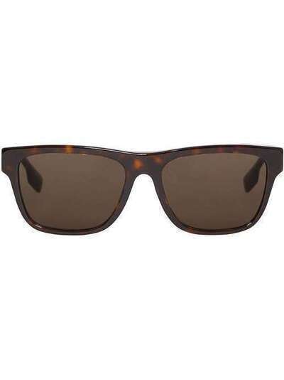 Burberry солнцезащитные очки в квадратной оправе 4080646