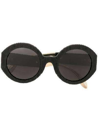 Carolina Herrera солнцезащитные очки в фактурной оправе SHN601