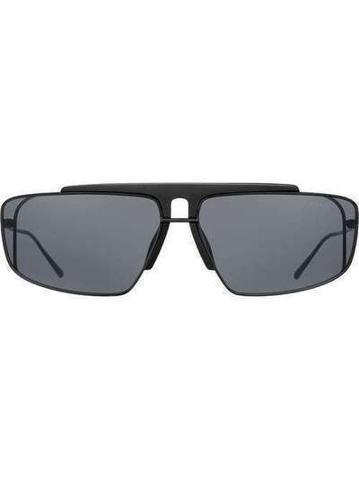Prada Eyewear солнцезащитные очки 'Prada Runway' SPR50VE1AB
