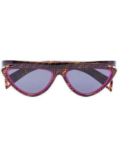 Fendi Eyewear солнцезащитные очки в оправе 'кошачий глаз' с монограммой 2026900T455IR