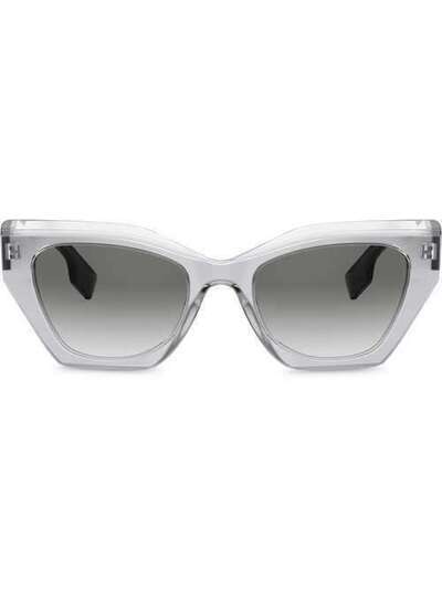 Burberry Eyewear солнцезащитные очки в массивной оправе BE429938318E