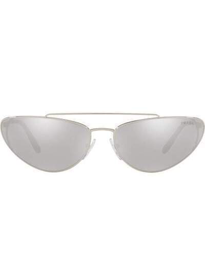 Prada Eyewear солнцезащитные очки в овальной оправе PR62VS1BC1I2