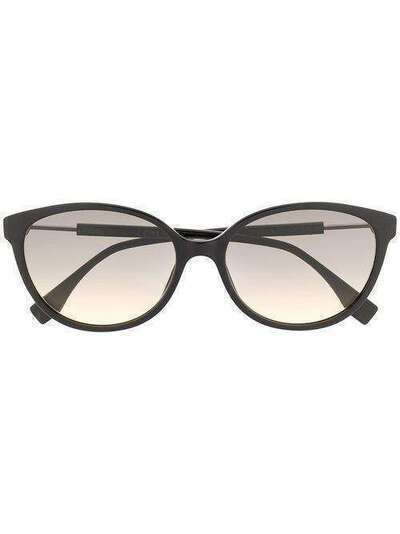 Fendi Eyewear солнцезащитные очки в оправе 'кошачий глаз' FF0373S