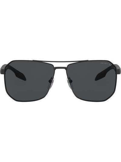 Prada Eyewear солнцезащитные очки в квадратной оправе PS51VSDG05Z1