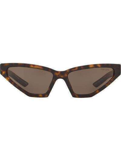 Prada Eyewear солнцезащитные очки Disguise PR12VS2AU8C1