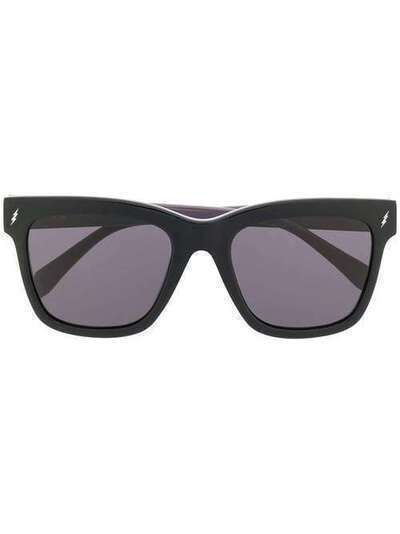 Zadig&Voltaire солнцезащитные очки в массивной оправе SHAD4201F1