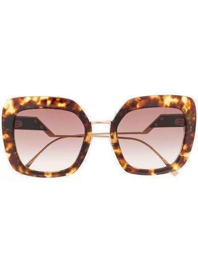 Fendi Eyewear массивные солнцезащитные очки черепаховой расцветки 2015270865