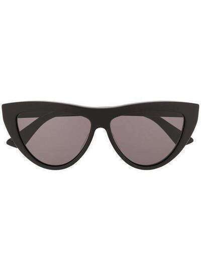 Bottega Veneta солнцезащитные очки в оправе 'кошачий глаз' 608436V4450