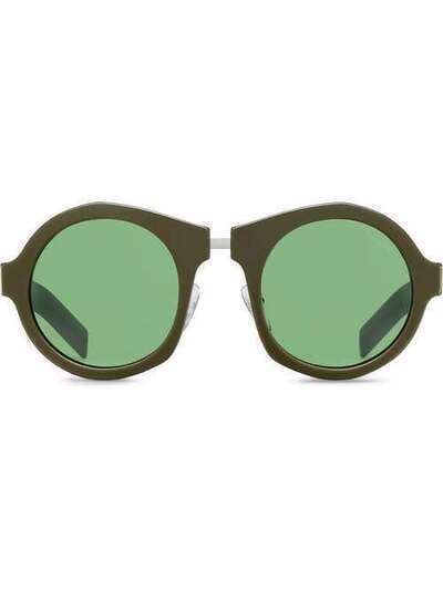 Prada Eyewear солнцезащитные очки с затемненными линзами SPR10XC050E540