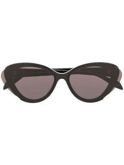 Alexander McQueen Eyewear солнцезащитные очки в оправе 'кошачий глаз' AM0249S