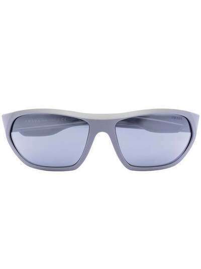 Prada Eyewear солнцезащитные очки Sport в прямоугольной оправе 0PS18US8056597088015