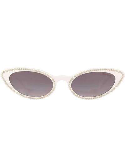 Miu Miu Eyewear солнцезащитные очки в оправе 'кошачий глаз' AMU09UE142