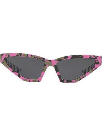 Prada Eyewear солнцезащитные очки Disguise с камуфляжным узором PR12VS4625S0