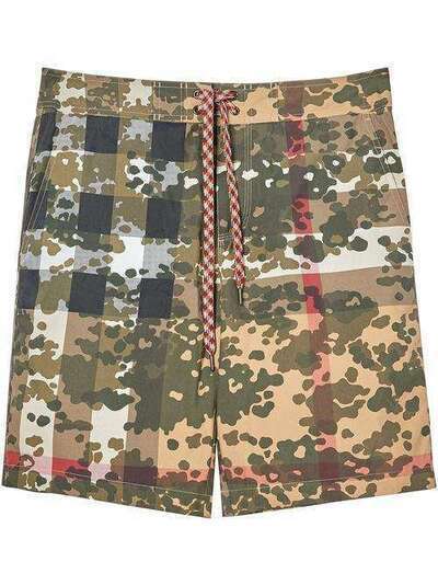 Burberry плавки-шорты с принтом Camouflage Check 8029386