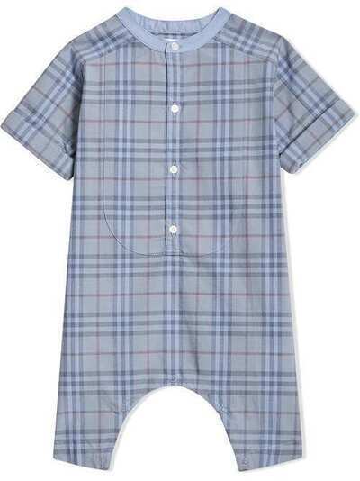 Burberry Kids клетчатый комбинезон с нагрудником 8006742