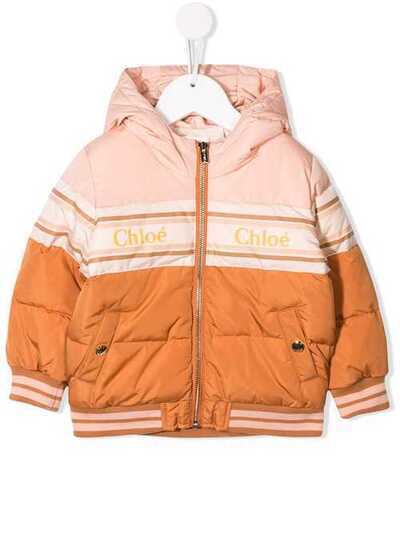 Chloé Kids пуховик с логотипом C16355237