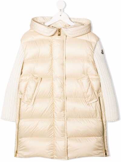 Moncler Enfant длинный пуховик с рукавами в рубчик