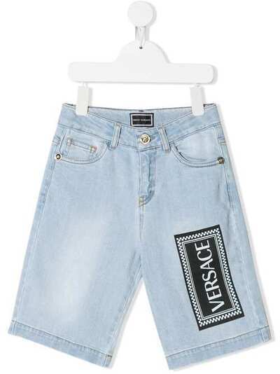 Young Versace джинсовые шорты с принтом логотипа YVMBE71YDE79