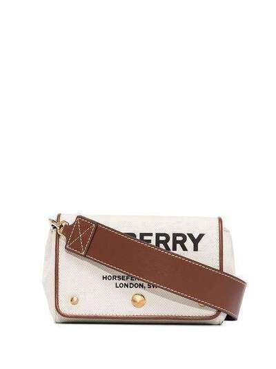 Burberry маленькая сумка через плечо Hackberry с принтом Horseferry 8026608