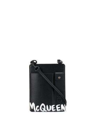 Alexander McQueen сумка-мессенджер с принтом граффити 6021551NT1B