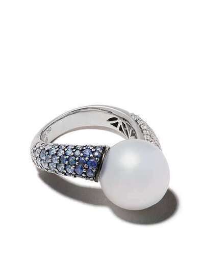 Yoko London золотое кольцо Belgravia с жемчугом и бриллиантами с сапфиром QY1294RINGIKY