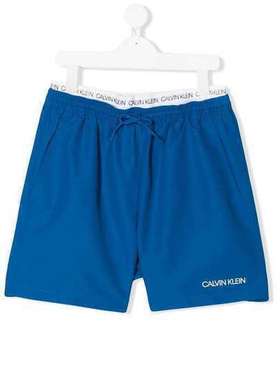 Calvin Klein Kids плавки-шорты с многослойным поясом B70B700231CJR