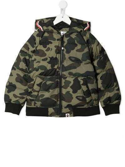 A BATHING APE® пуховик Camo Shark