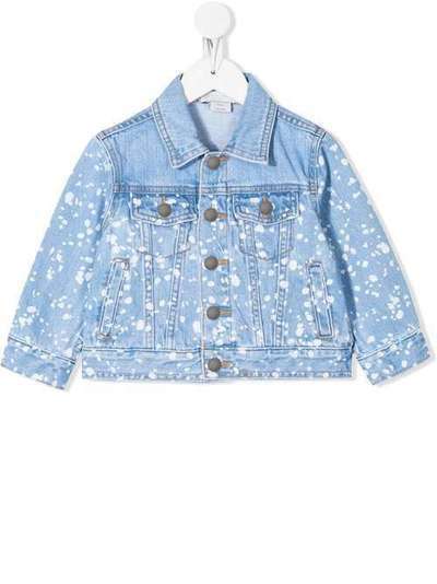 Stella McCartney Kids джинсовая куртка с эффектом разбрызганной краски 589433SOKC0