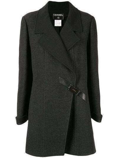 Chanel Pre-Owned пальто с диагональной пряжкой B1552