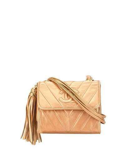 Chanel Pre-Owned стеганая сумка через плечо с кисточкой 1398571