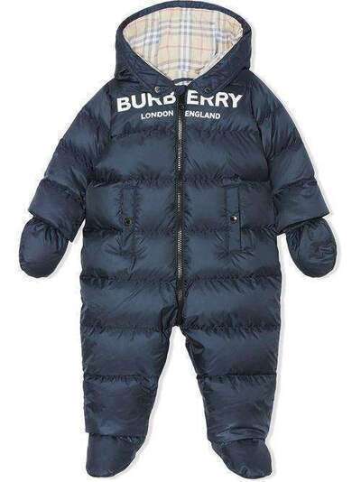 Burberry Kids дутый комбинезон с логотипом 8021087